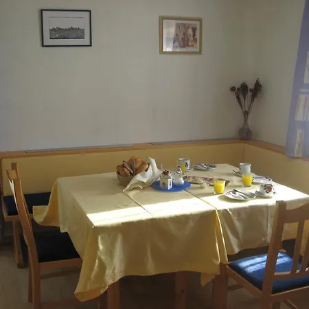 Gaestehaus Grasch *